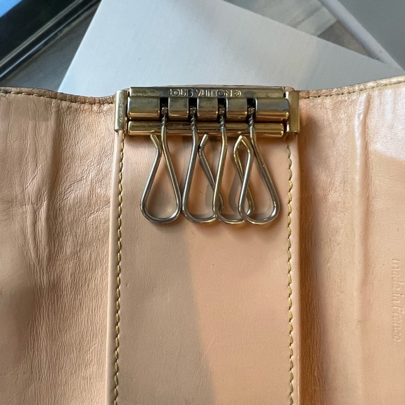 Louis Vuitton Key case Great condition! - Picture 4 of 5